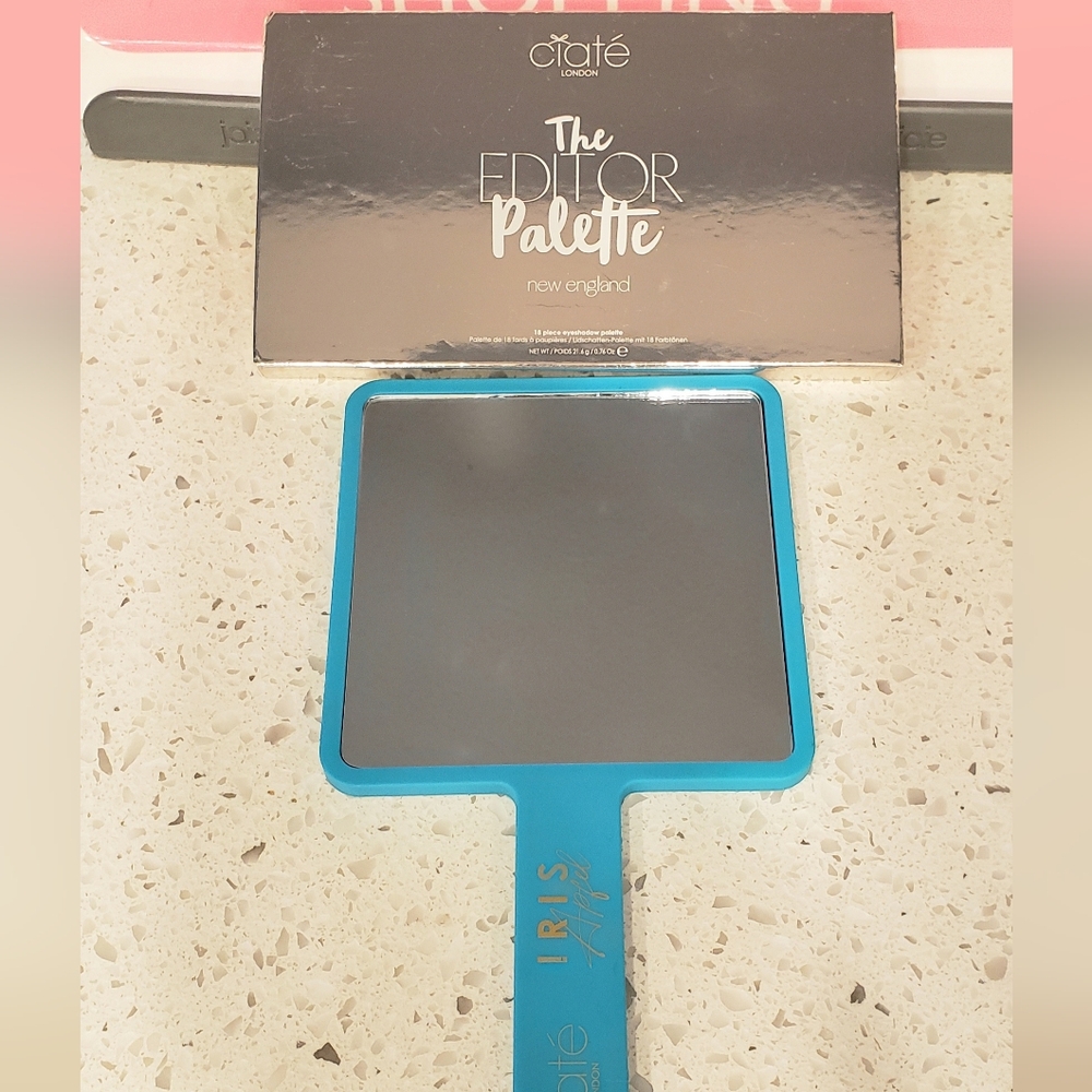 🆕️ 2pc Ciaté London Palette with Iris Apfel Hand Mirror